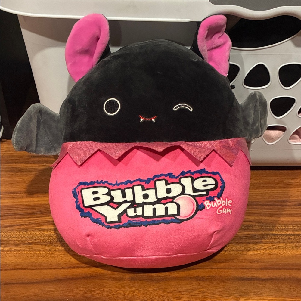 Zendi the Bubble Yum Bat Squishmallow